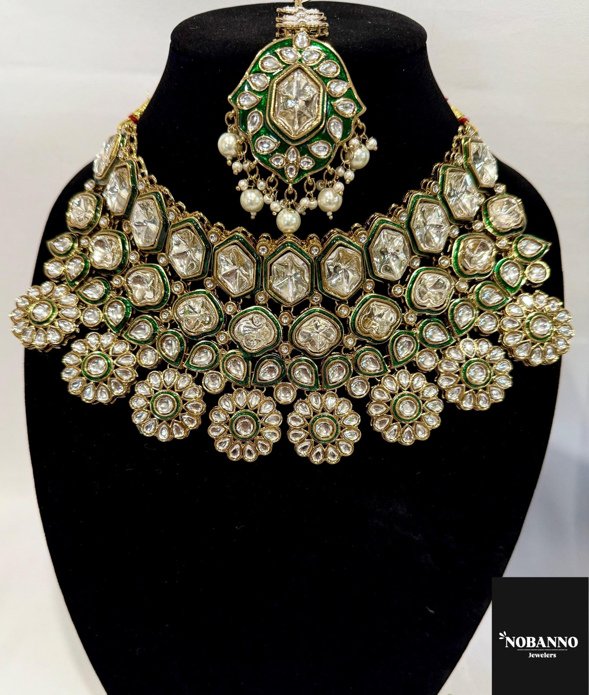 Pristine Handcrafted  Kundan Semi Bridal set/Indian Full Bridal Jewelry Set/ High Quality Kundan 4 Piece Set