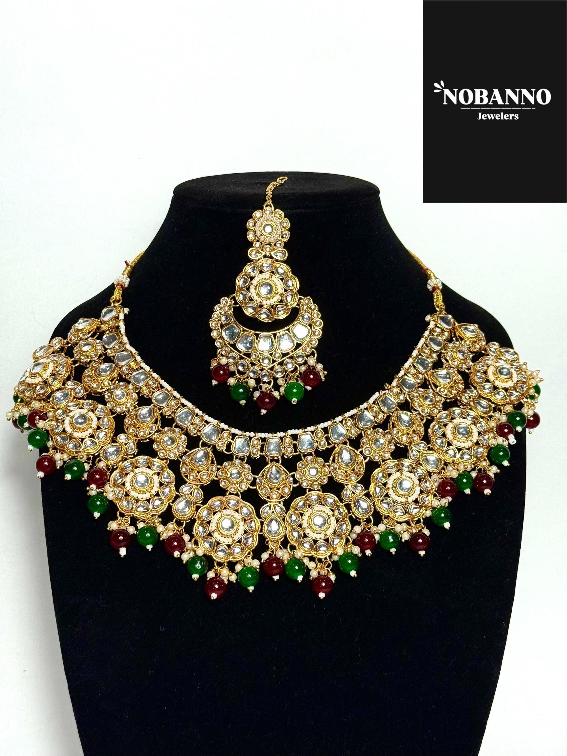 Handcrafted Kundan Jewelry Set: Necklace, Earrings, Maang Tikka