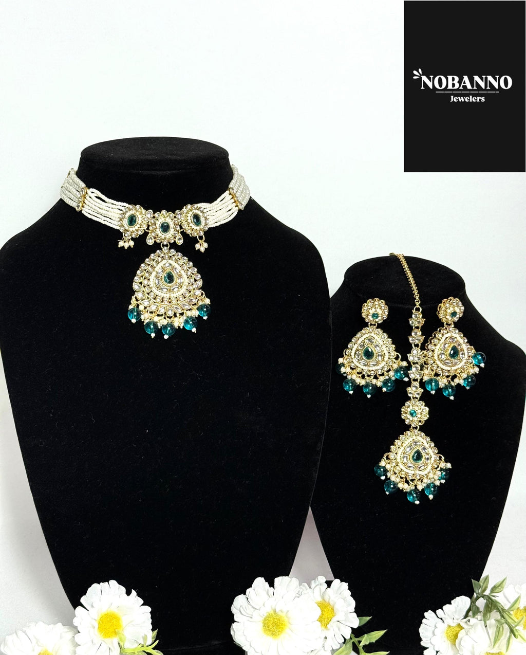 Handcrafted Kundan Choker set/Indian  Jewelry Set/ High Quality Kundan 4 Piece Set.