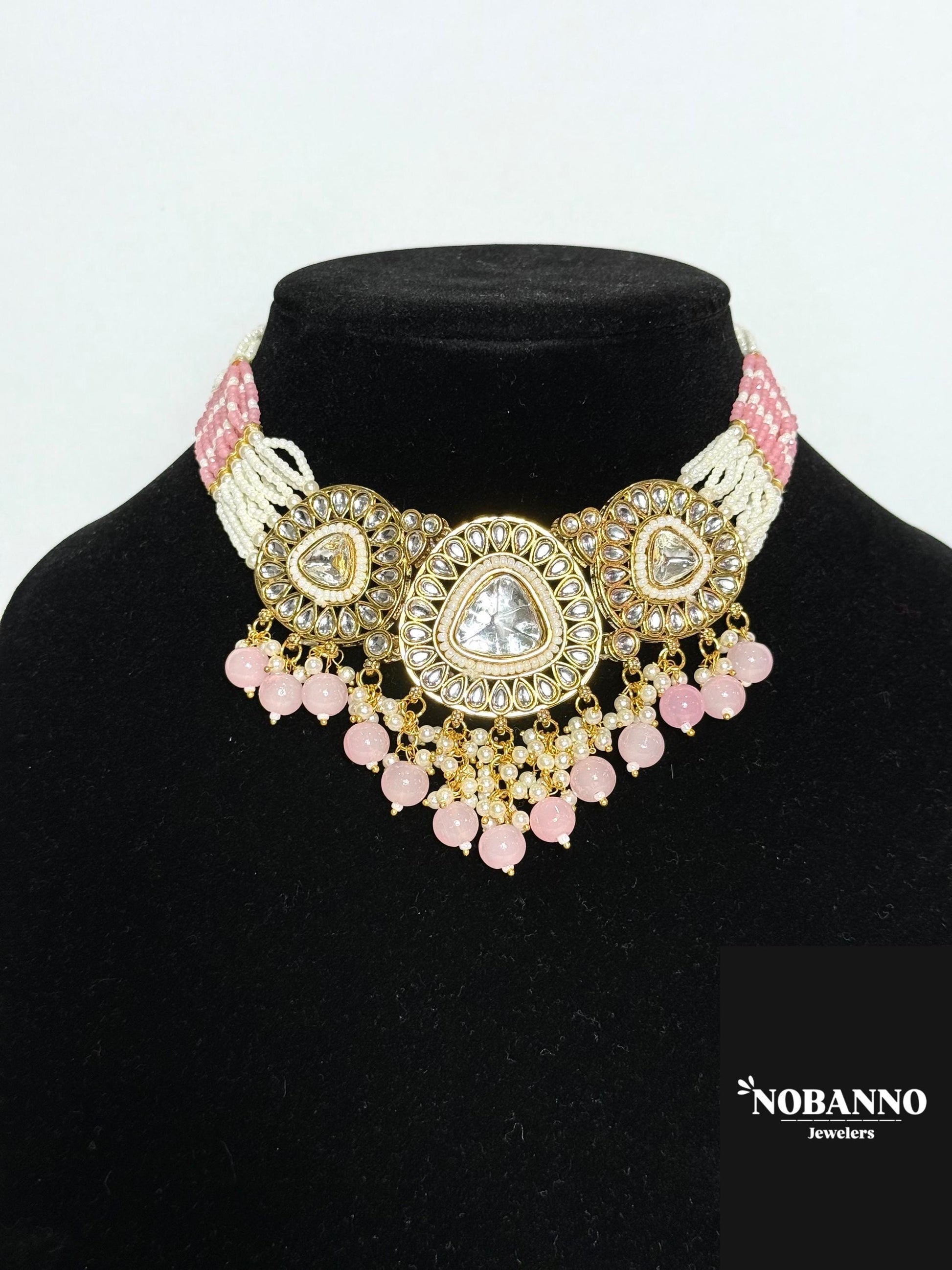 Handcrafted Kundan Choker set/Indian  Jewelry Set/ High Quality Kundan 4 Piece Set.