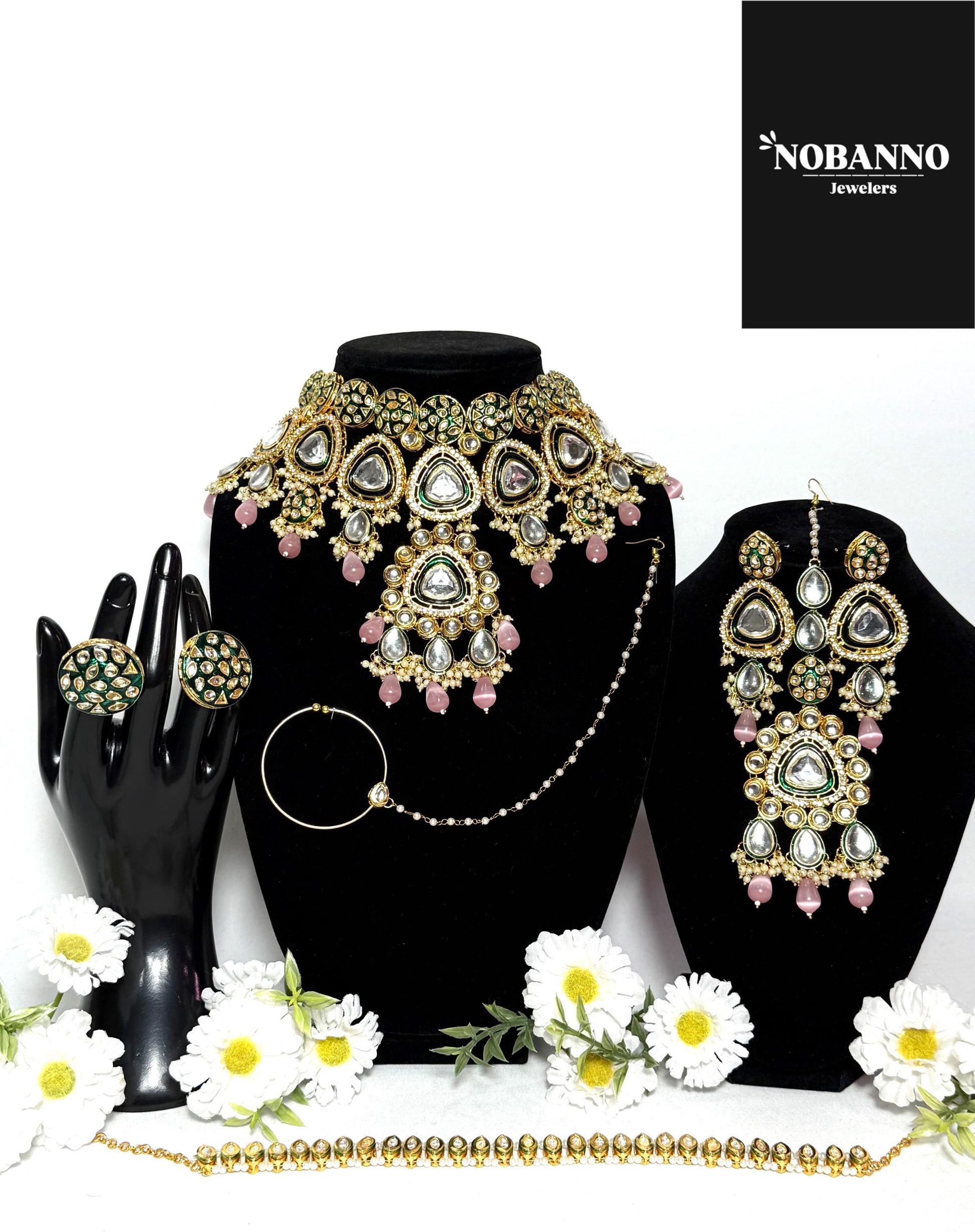 Pristine Handcrafted  Kundan Bridal set/Indian Full Bridal Jewelry Set/ High Quality Kundan 8 Piece Set.