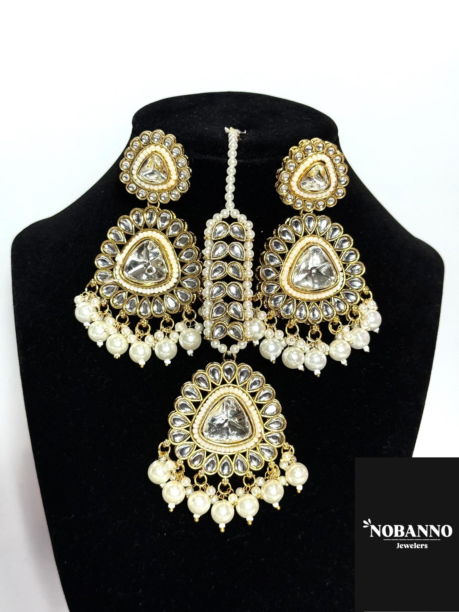 Handcrafted Kundan Choker set/Indian  Jewelry Set/ High Quality Kundan 4 Piece Set.
