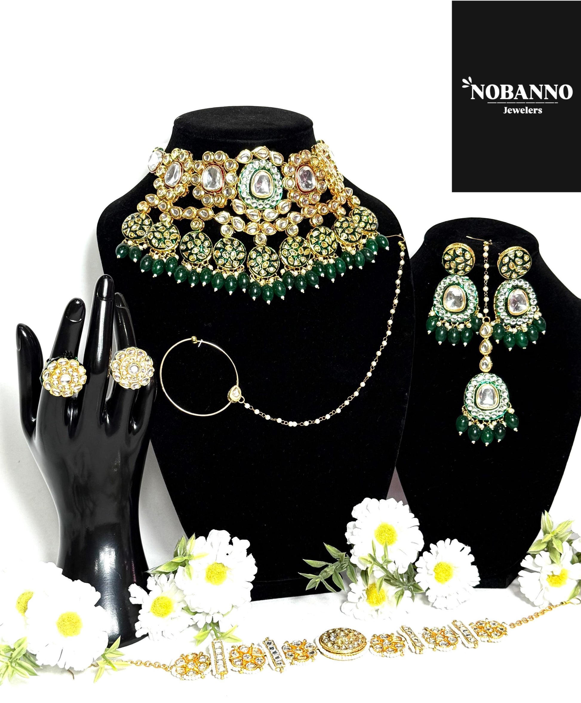 Pristine Handcrafted  Kundan Bridal set/Indian Full Bridal Jewelry Set/ High Quality Kundan 8 Piece Set.