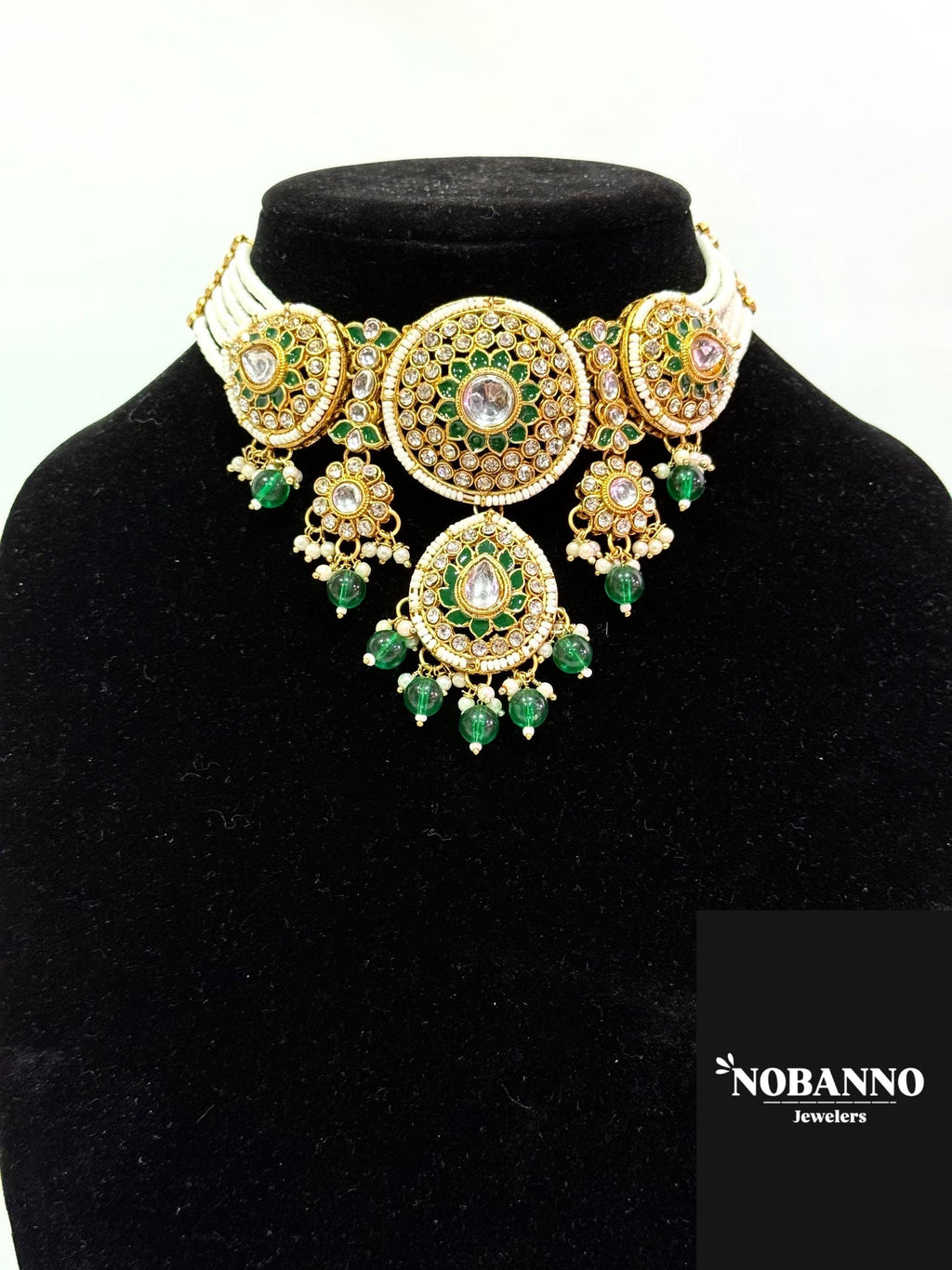 Handcrafted Kundan Choker set/Indian  Jewelry Set/ High Quality Kundan 4 Piece Set.