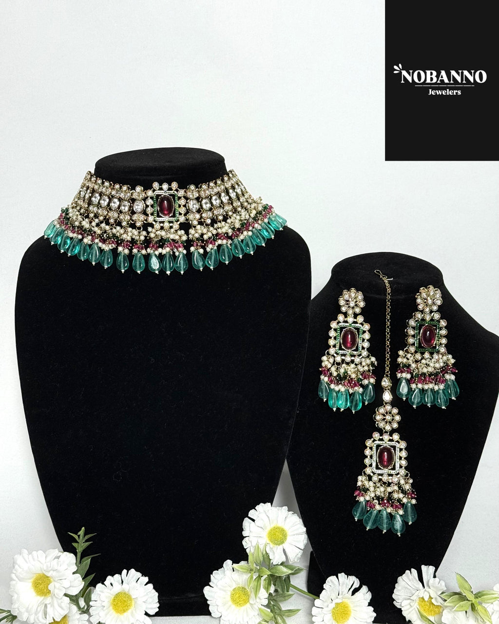 Handcrafted Kundan Choker set/Indian  Jewelry Set/ High Quality Kundan 4 Piece Set.