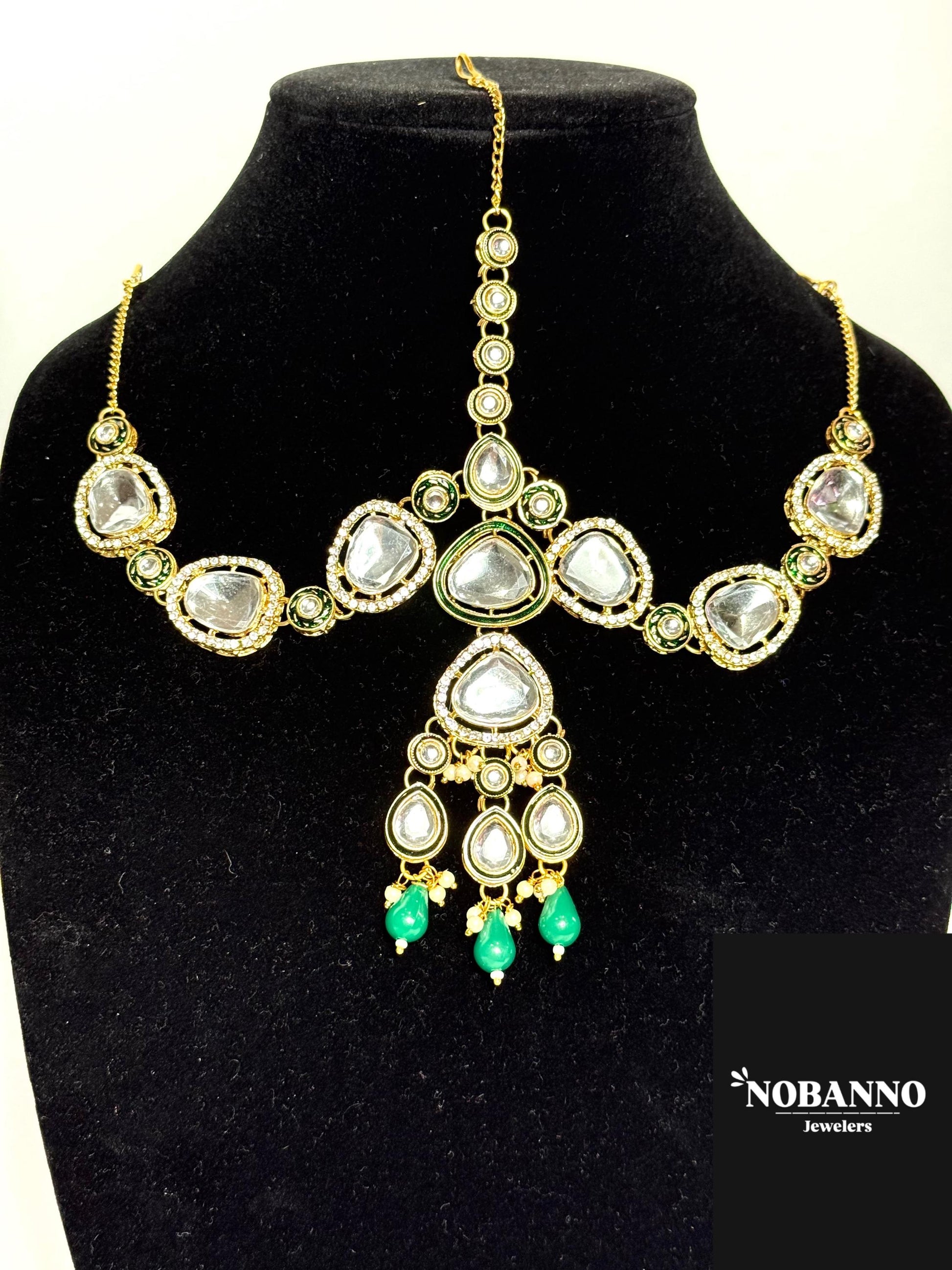 Pristine Handcrafted Kundan Bridal set/Indian  Bridal Jewelry Set/ High Quality Kundan 7 Piece Set.