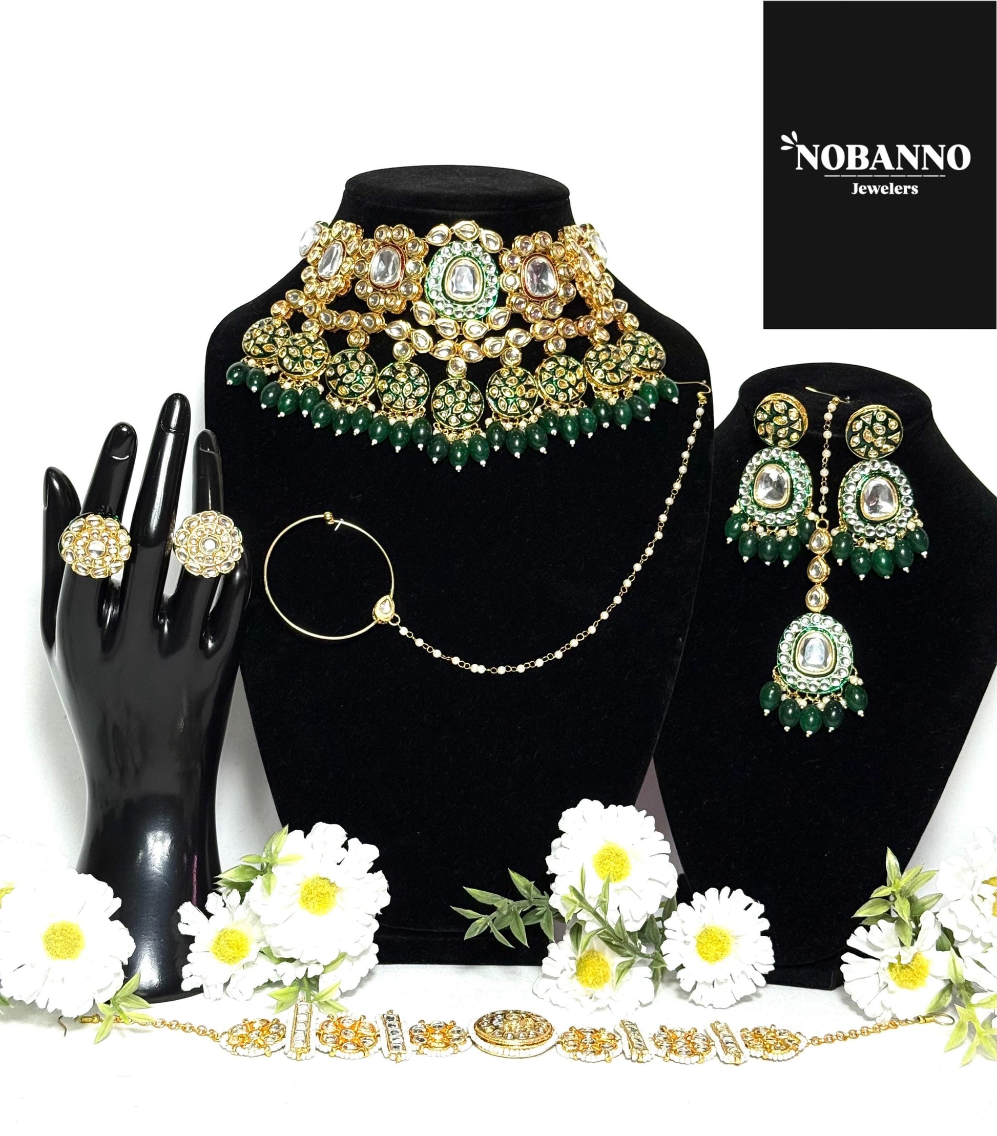 Pristine Handcrafted  Kundan Bridal set/Indian Full Bridal Jewelry Set/ High Quality Kundan 8 Piece Set.