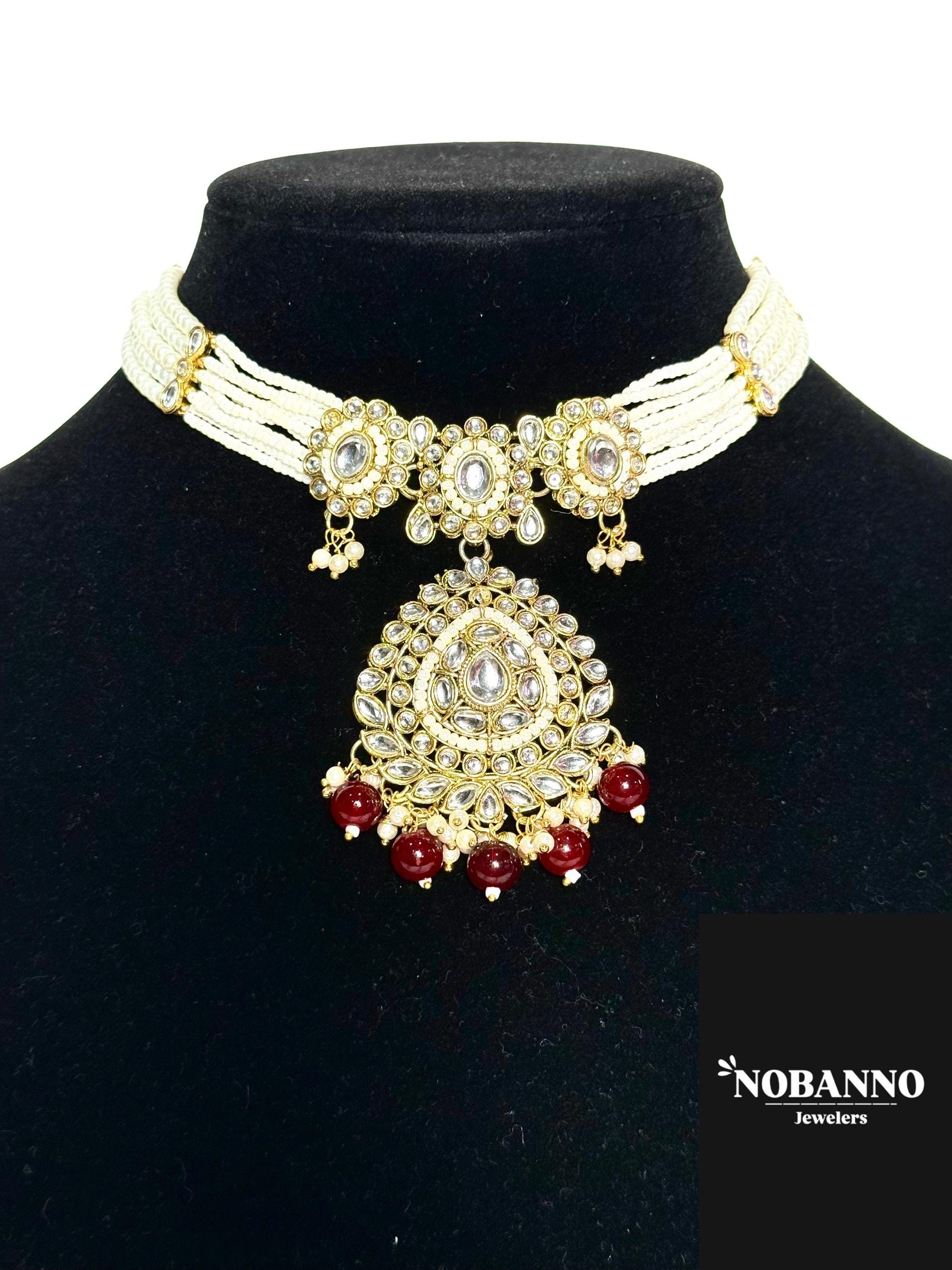 Handcrafted Kundan Choker set/Indian  Jewelry Set/ High Quality Kundan 4 Piece Set.
