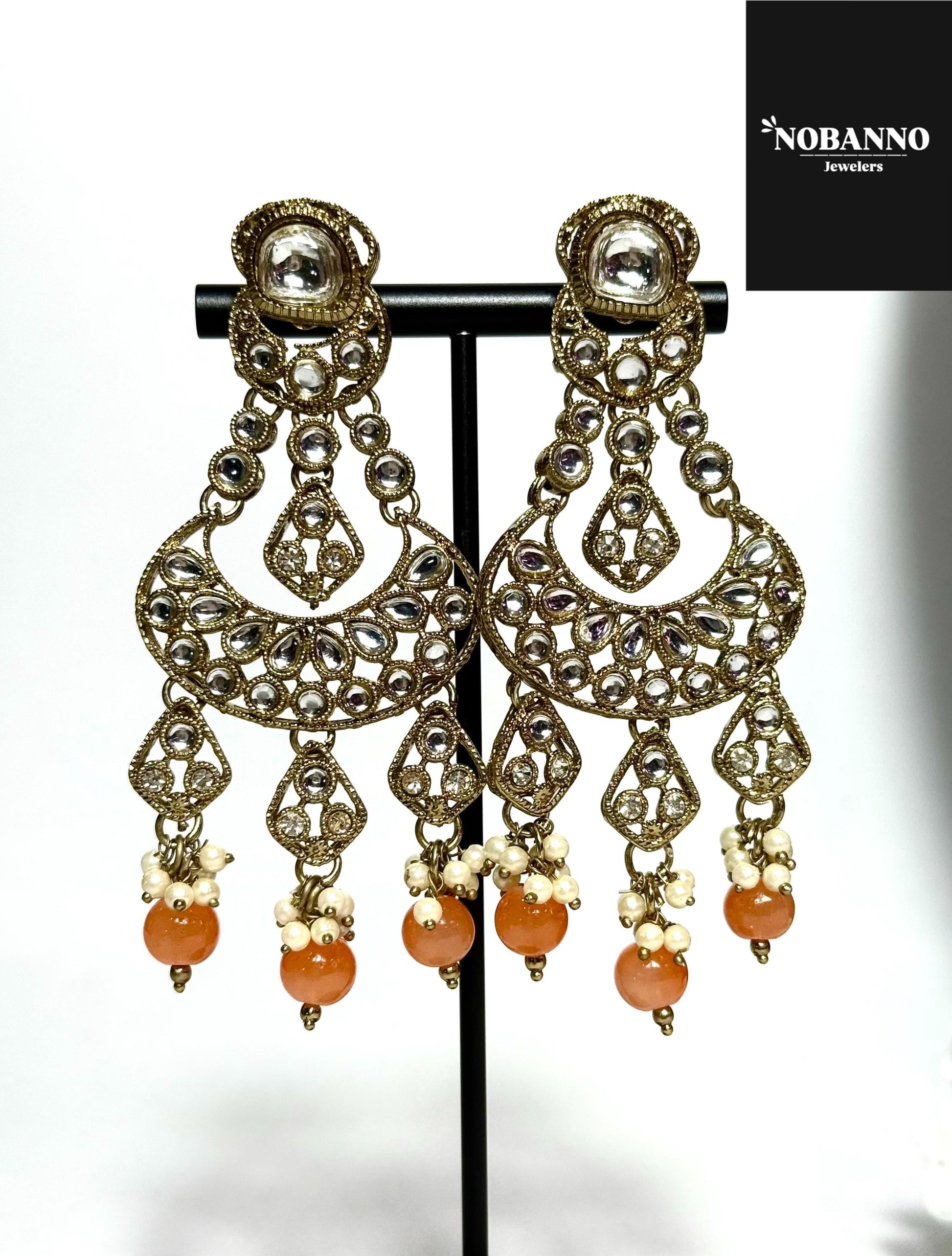 Handcrafted Kundan Jewelry Set: Necklace, Earrings & Maang Tikka