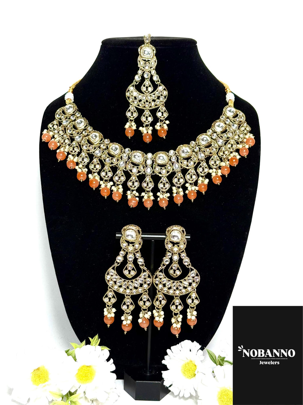 Handcrafted Kundan Jewelry Set: Necklace, Earrings & Maang Tikka