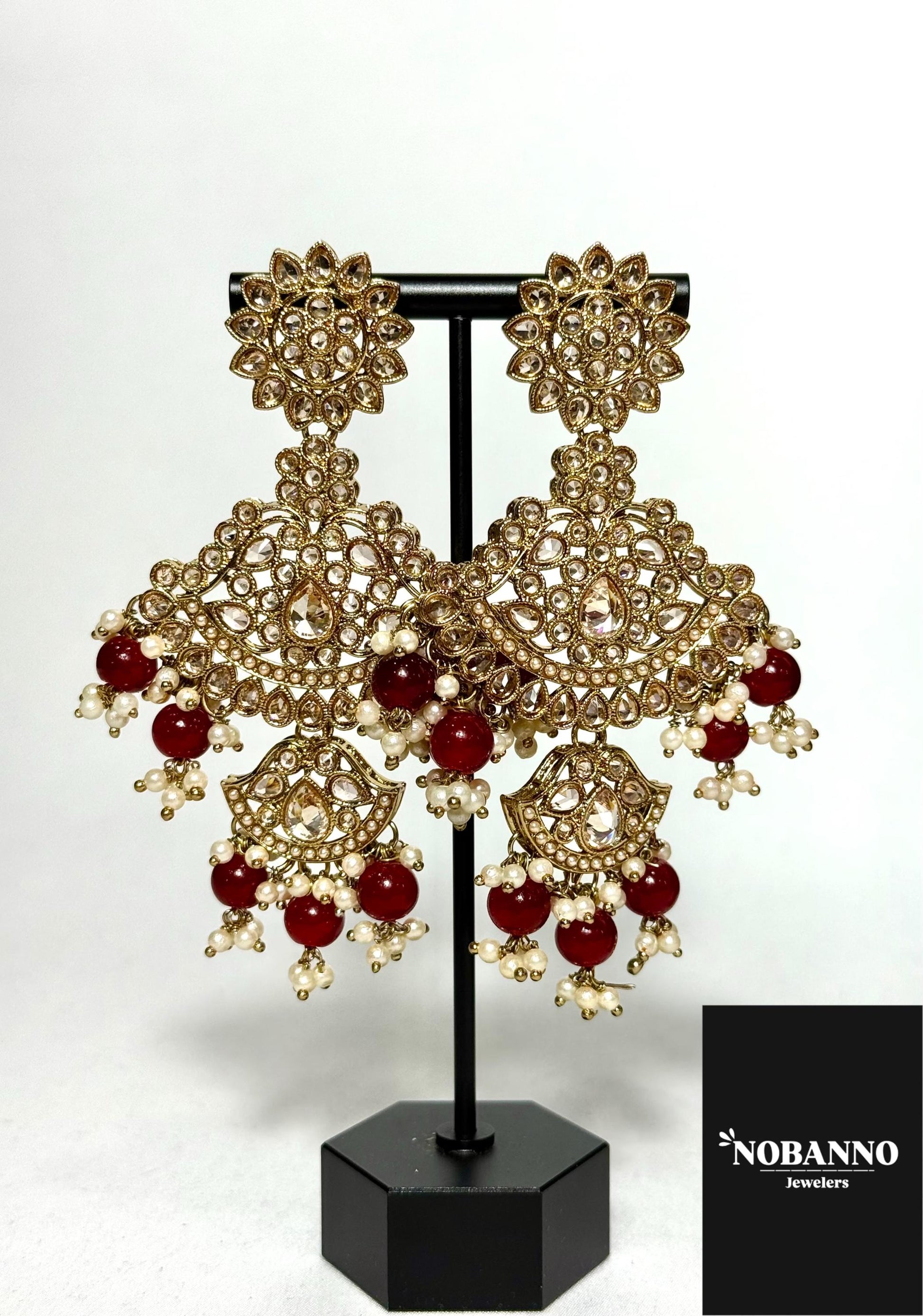 Handcrafted Kundan Semi Bridal Jewelry Set with Necklace, Earrings, Maang Tikka and side pasha