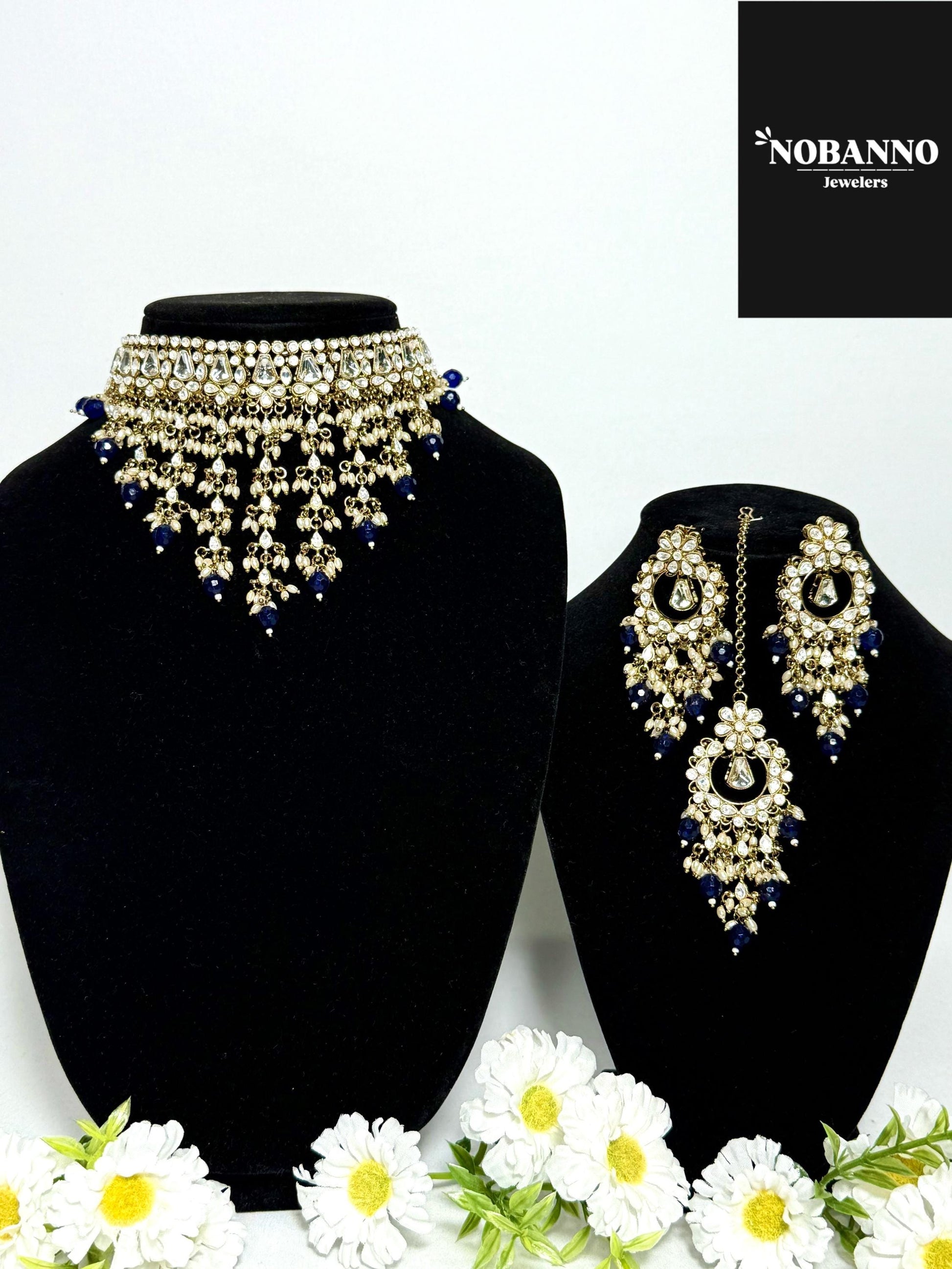 Handcrafted Kundan Choker Jewelry Set. Indian /Bangladeshi /Pkistani Jewelery.