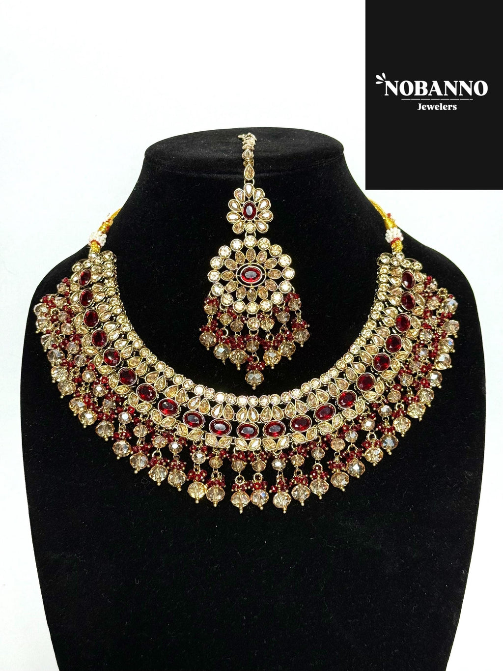 Handcrafted Kundan Jewelry Set: Indian Jewelery with Necklace, Earrings and Maang Tikka.